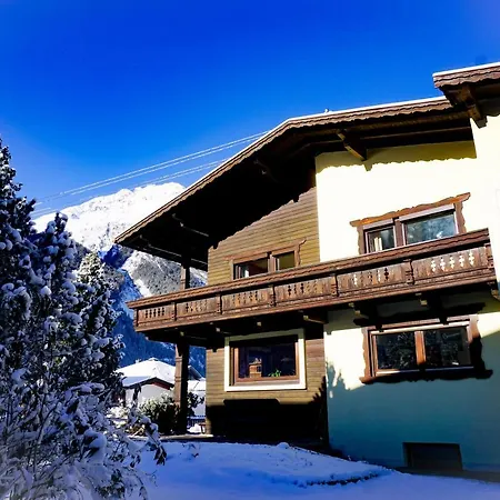 Berghaus Praxmarer Vakantiehuis Längenfeld