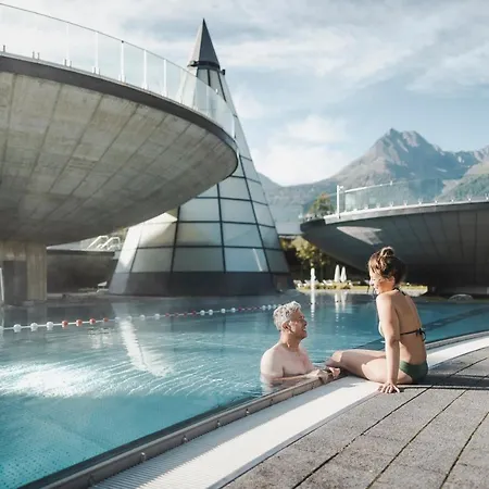 Berghaus Praxmarer * Längenfeld